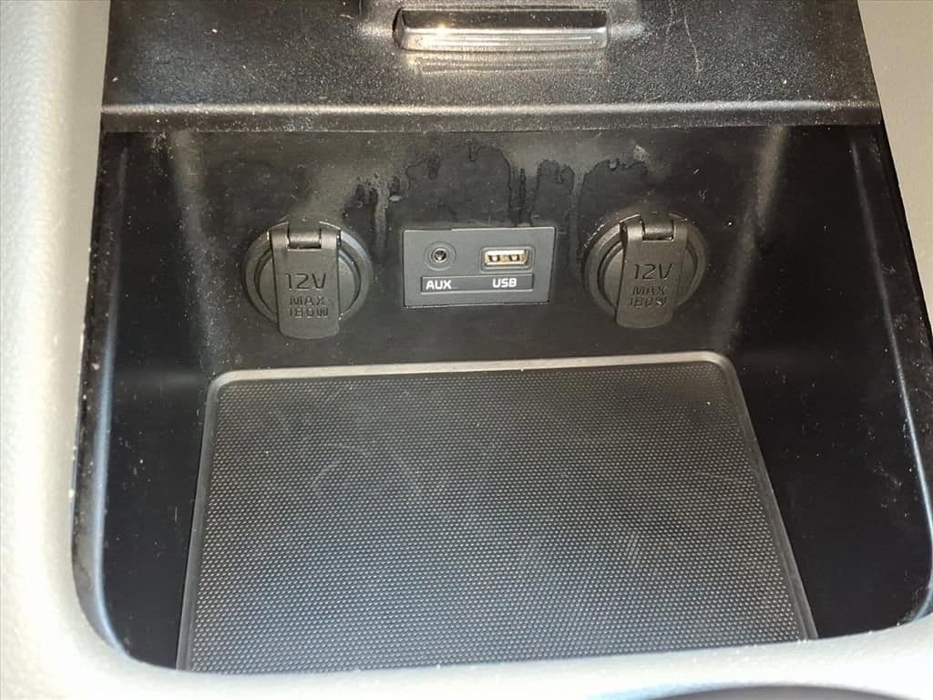 2015 Kia Forte - Image 22