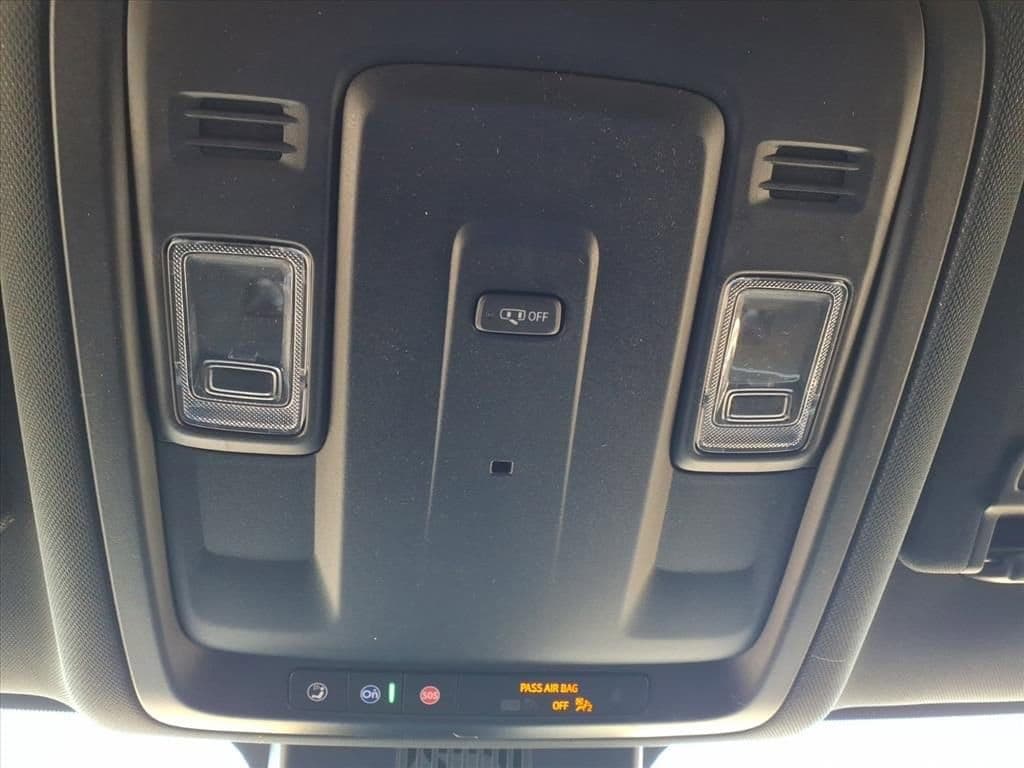 2026 Chevrolet Suburban - Image 20