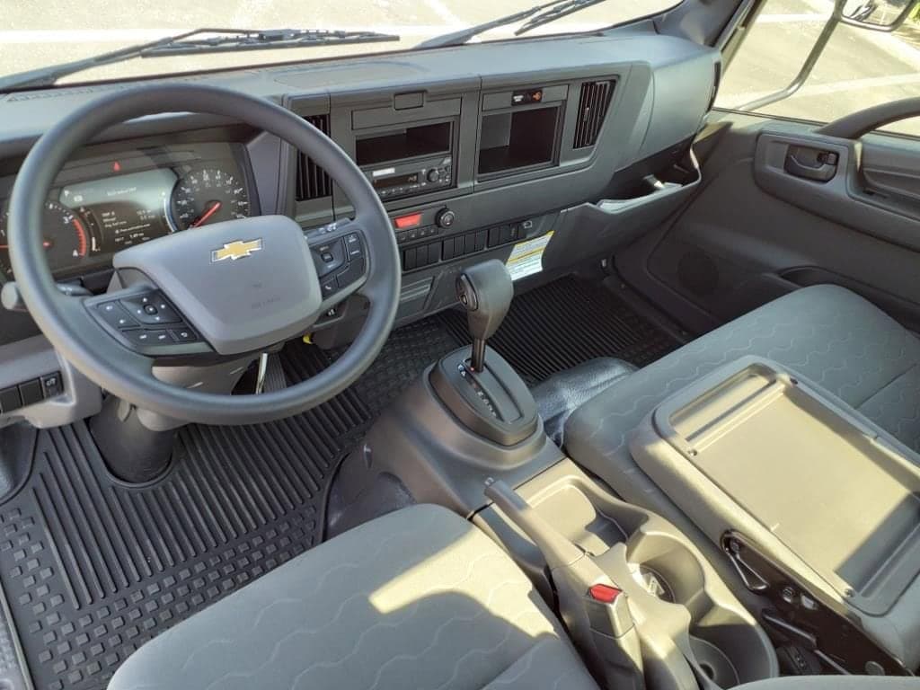 2025 Chevrolet Low Cab Forward 5500 XD - Image 7