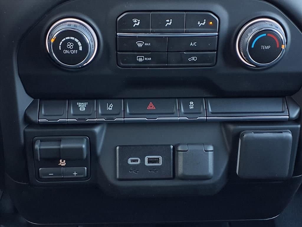 2026 Chevrolet Silverado 3500 HD Chassis Cab - Image 15