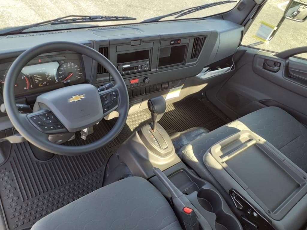 2025 Chevrolet Low Cab Forward 5500 XD - Image 7