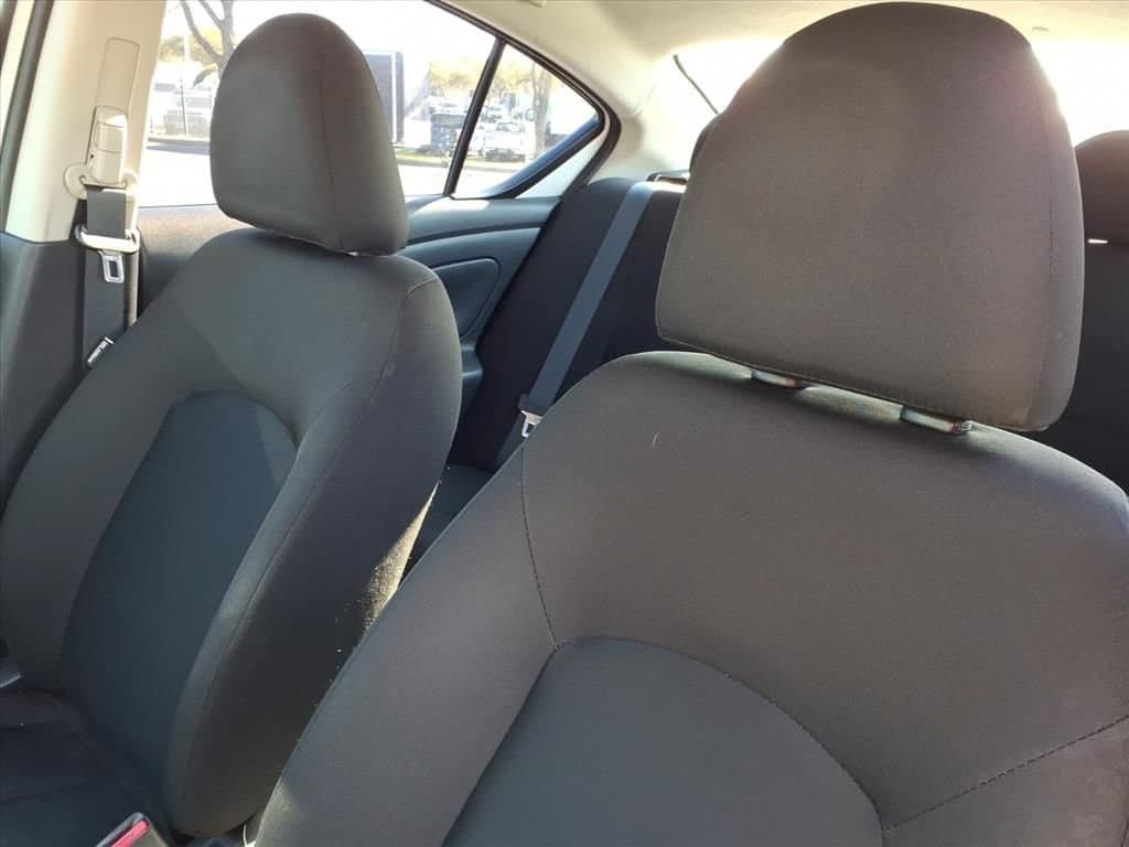 2018 Nissan Versa Sedan - Image 13