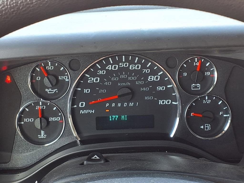 2025 Chevrolet Express Cutaway 3500 - Image 20