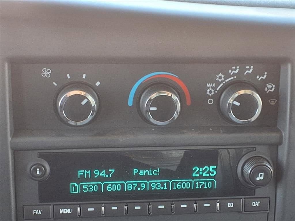 2025 Chevrolet Express Cutaway 3500 - Image 12