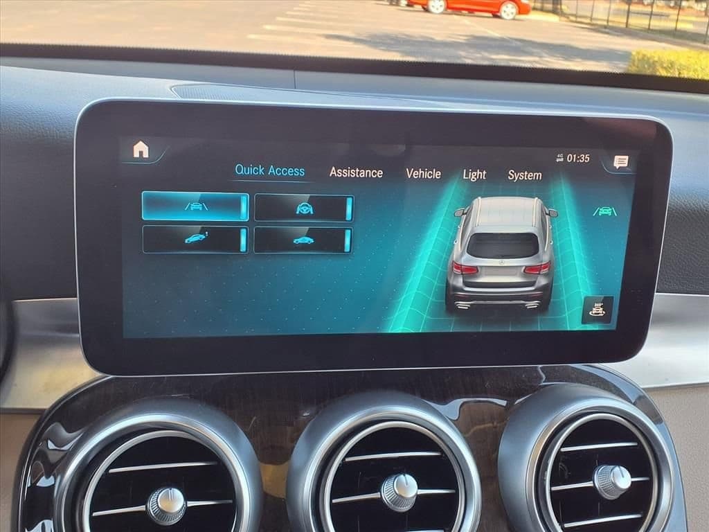 2021 Mercedes-Benz GLC - Image 19