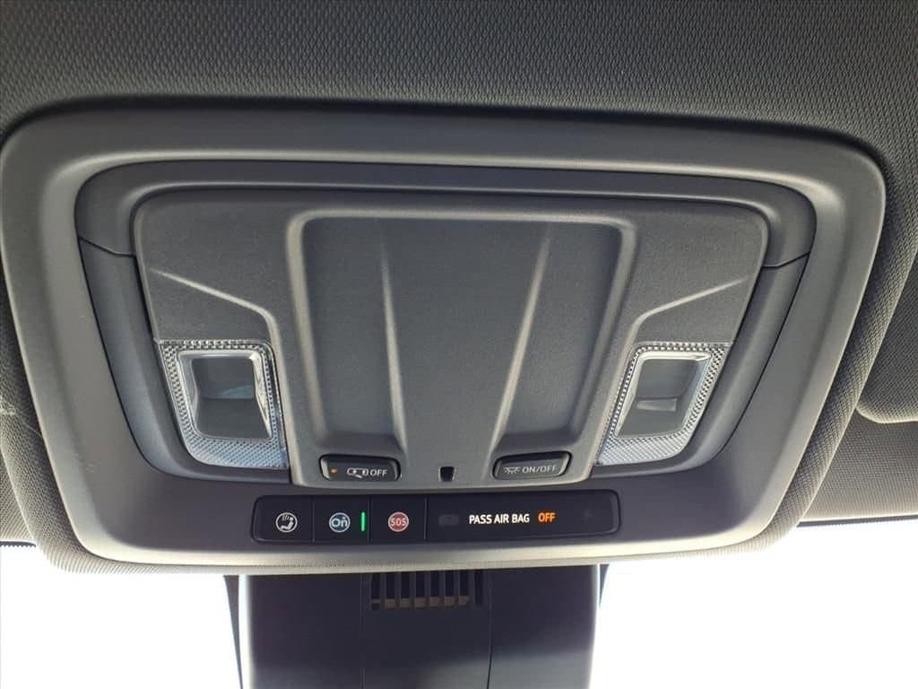 2026 Chevrolet Silverado 1500 - Image 18