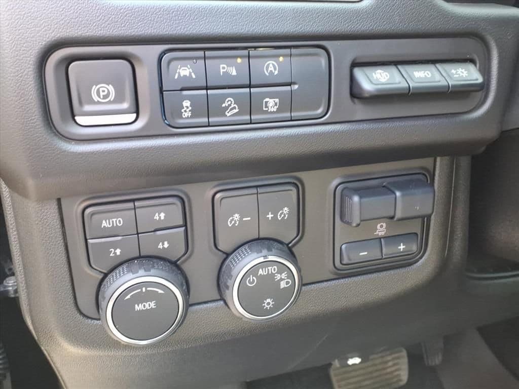 2024 Chevrolet Tahoe - Image 14