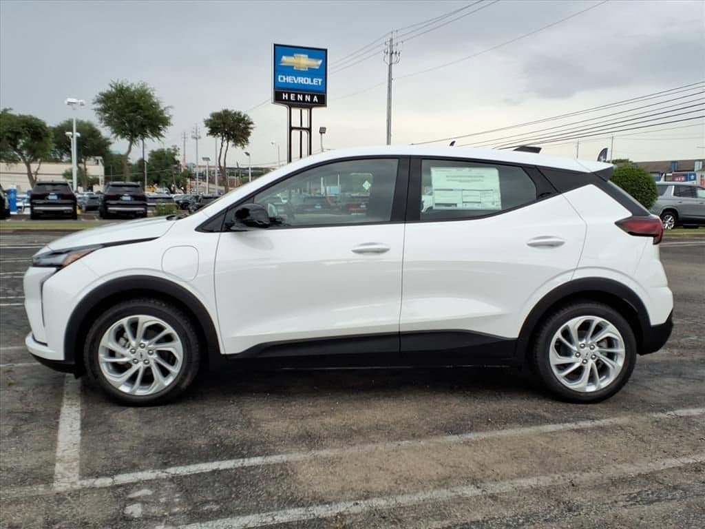 2027 Chevrolet Bolt - Image 6