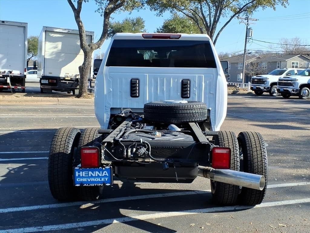2026 Chevrolet Silverado 3500 HD Chassis Cab - Image 8