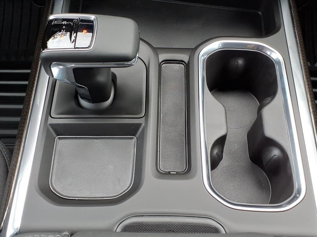 2026 Chevrolet Silverado 1500 - Image 17