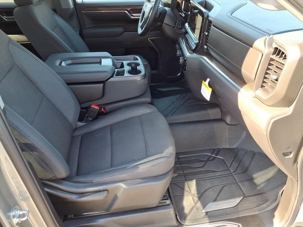 2026 Chevrolet Silverado 1500 - Image 17