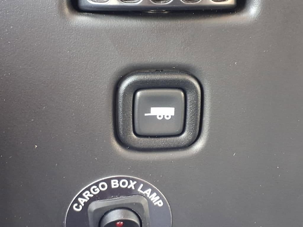 2025 Chevrolet Express Cutaway 3500 - Image 10