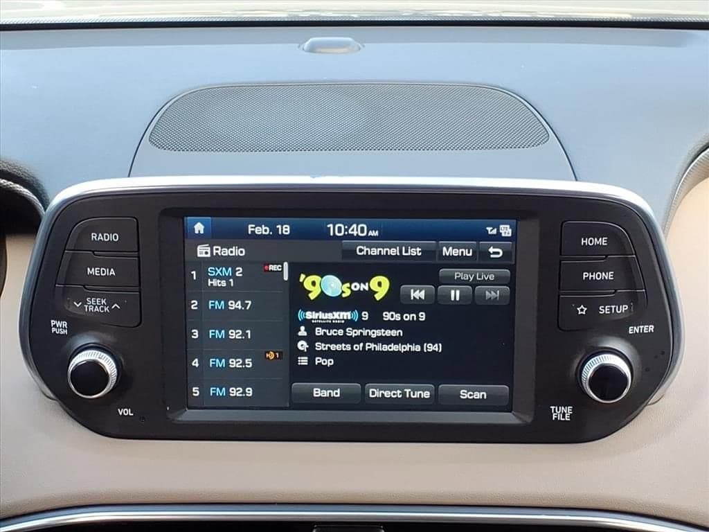 2019 Hyundai Santa Fe - Image 24