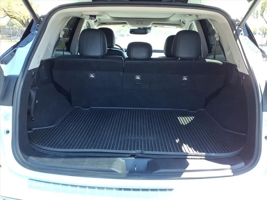 2021 Nissan Murano - Image 13