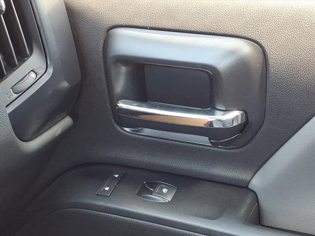 2024 Chevrolet Silverado 5500 HD - Image 20