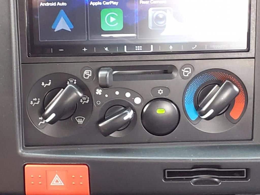 2025 Chevrolet Low Cab Forward 5500 XG - Image 13