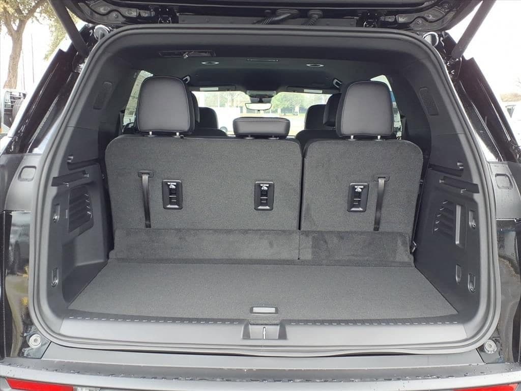 2026 Chevrolet Traverse - Image 8