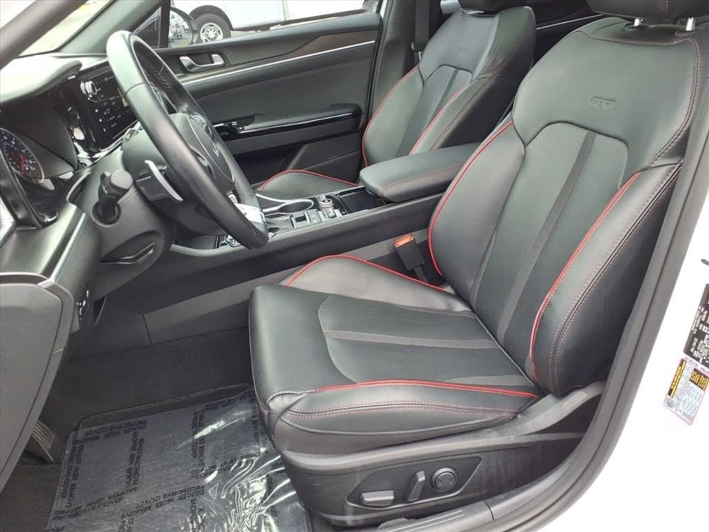 2023 Kia K5 - Image 14