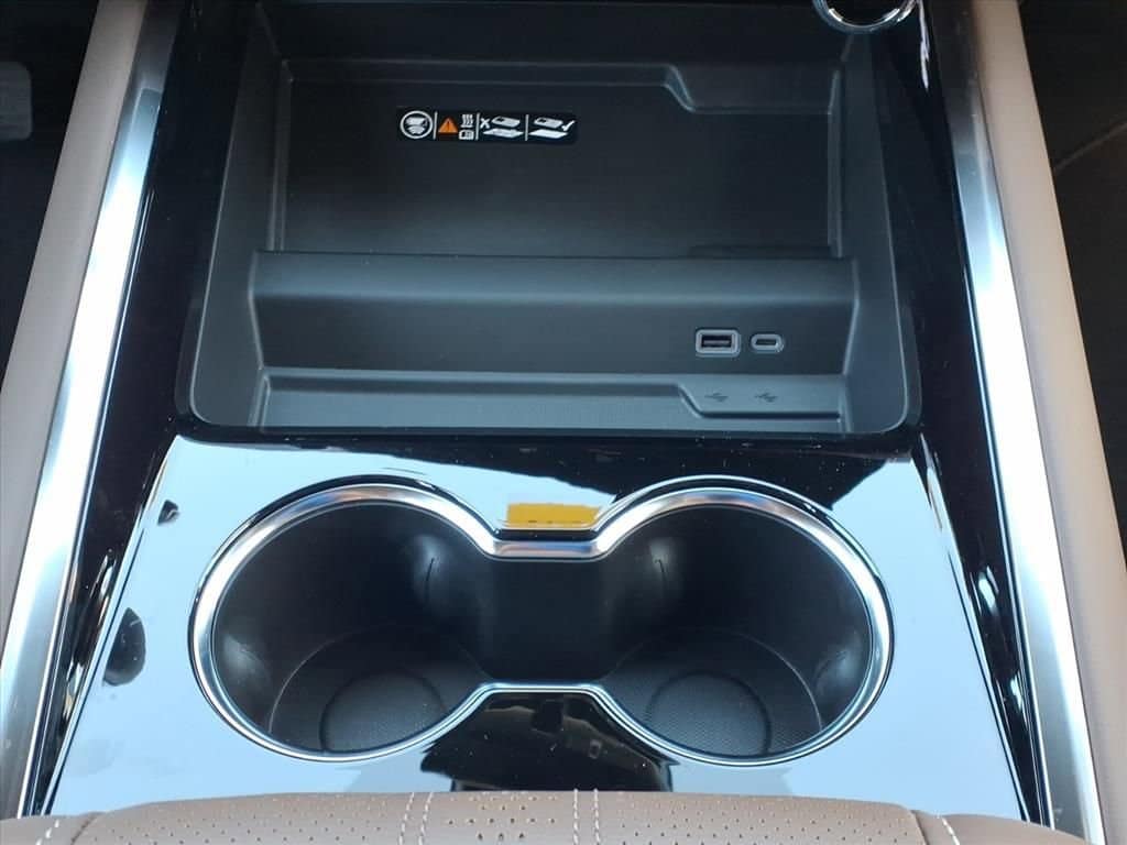 2026 Chevrolet Tahoe - Image 21