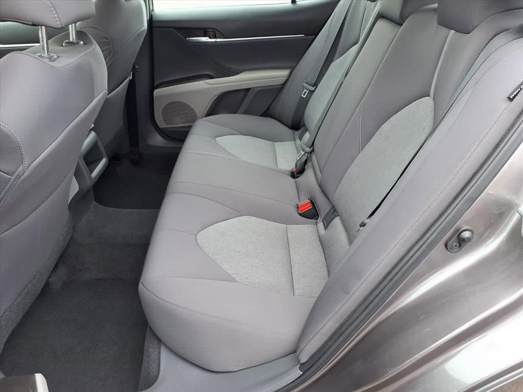 2021 Toyota Camry - Image 11