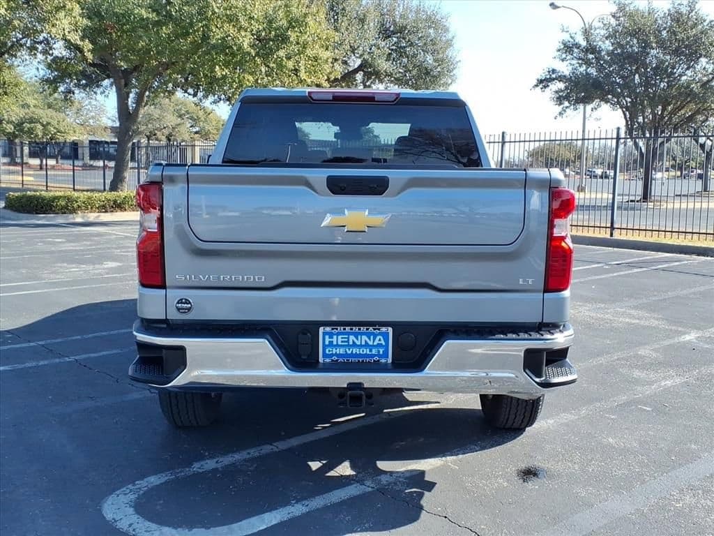 2026 Chevrolet Silverado 1500 - Image 8