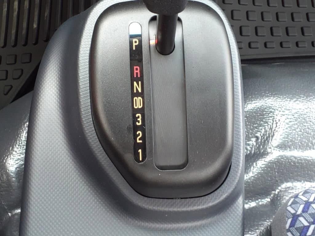 2025 Chevrolet Low Cab Forward 5500 XG - Image 19