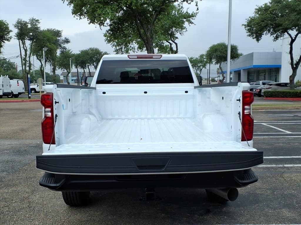 2026 Chevrolet Silverado 2500 HD - Image 10