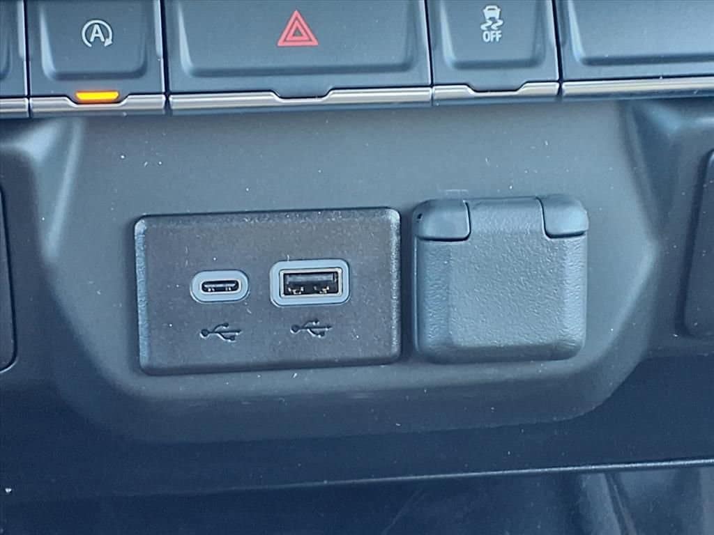 2026 Chevrolet Silverado 1500 - Image 16