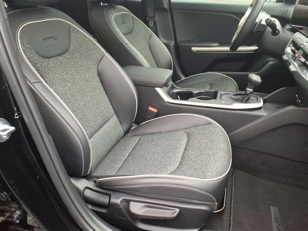 2025 Kia K4 - Image 16