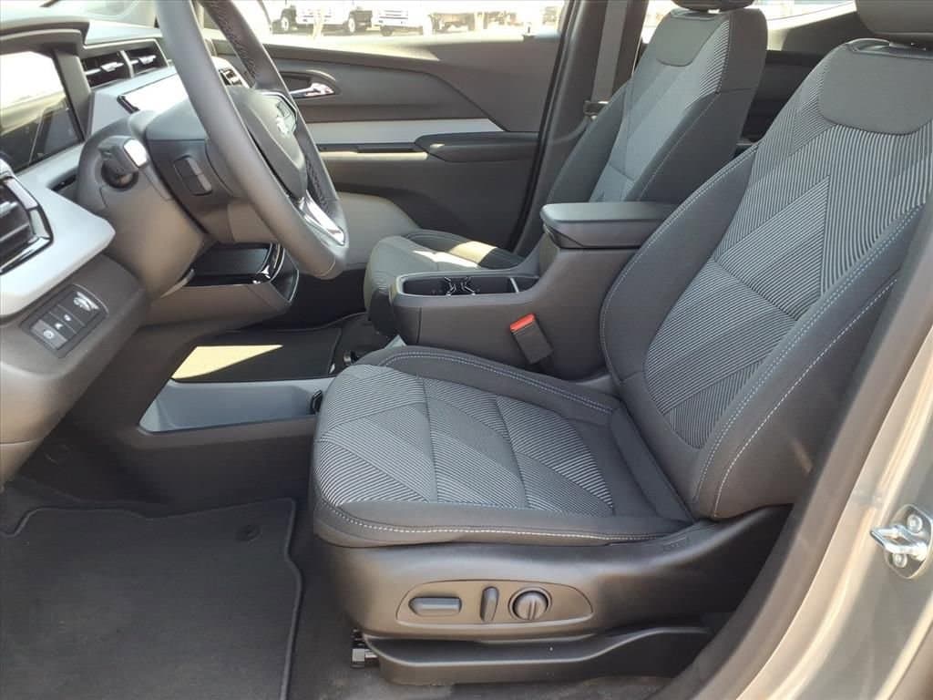 2027 Chevrolet Bolt - Image 14