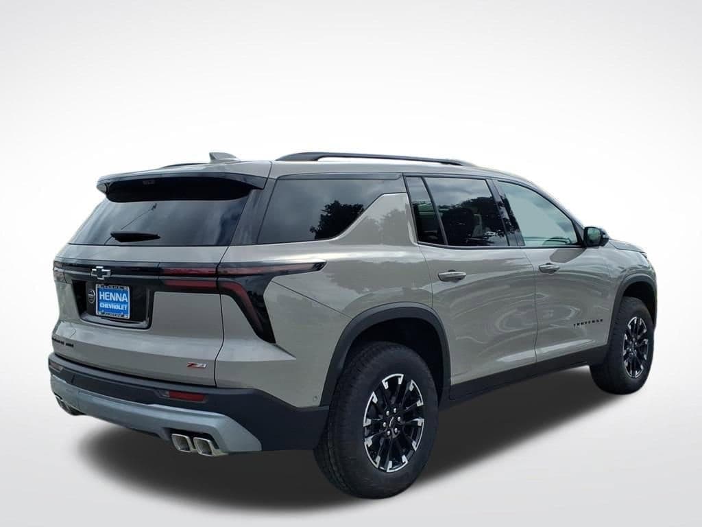 2026 Chevrolet Traverse - Image 2