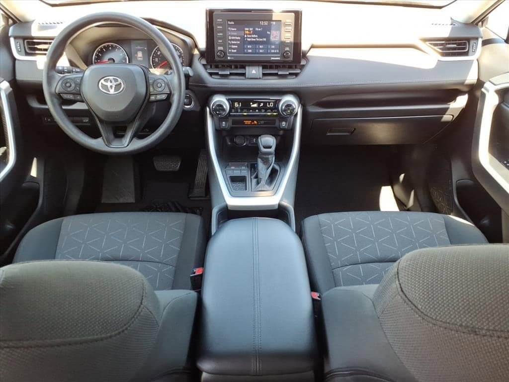 2021 Toyota RAV4 - Image 21