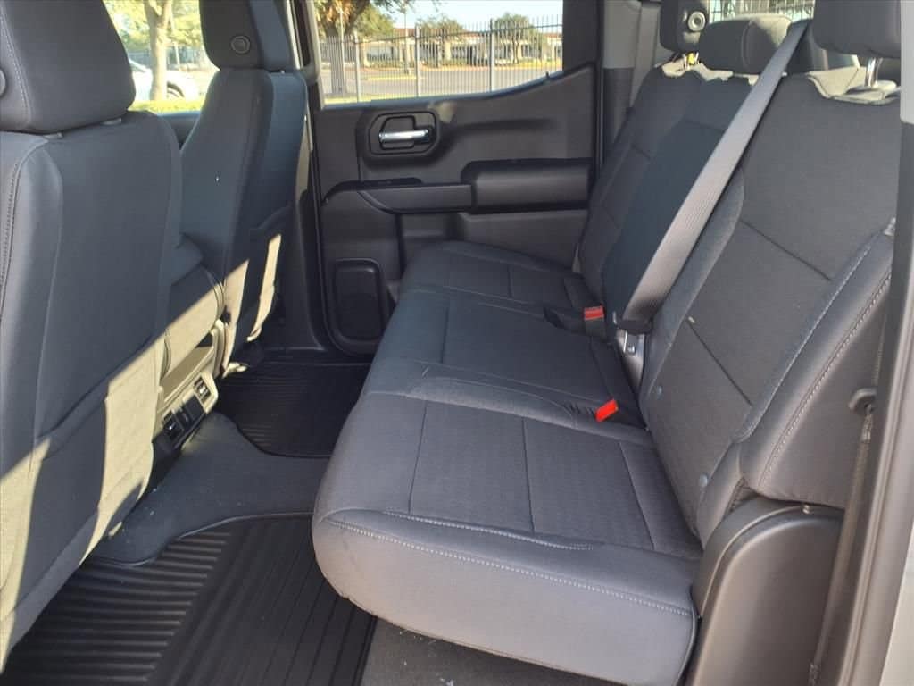 2026 Chevrolet Silverado 1500 - Image 7