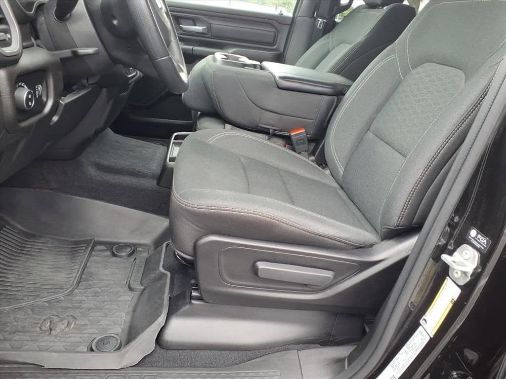 2025 Ram 1500 - Image 14