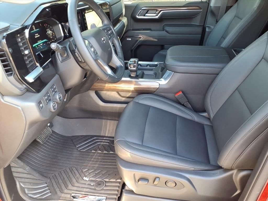 2026 Chevrolet Silverado 1500 - Image 18