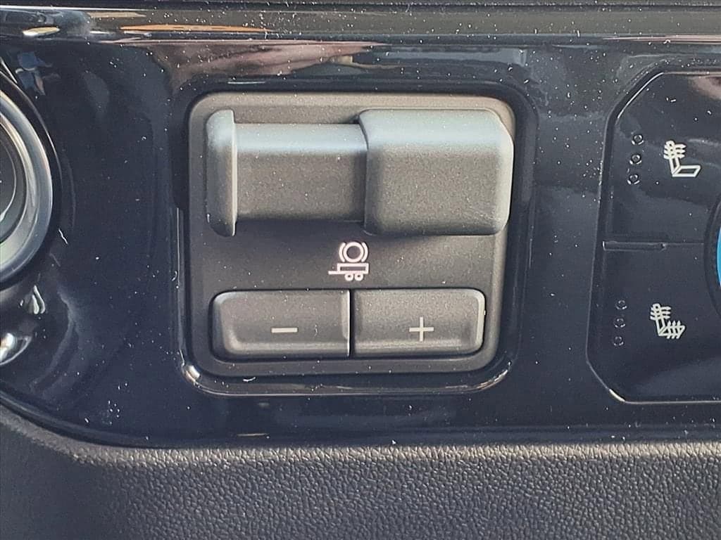 2026 Chevrolet Silverado 1500 - Image 10