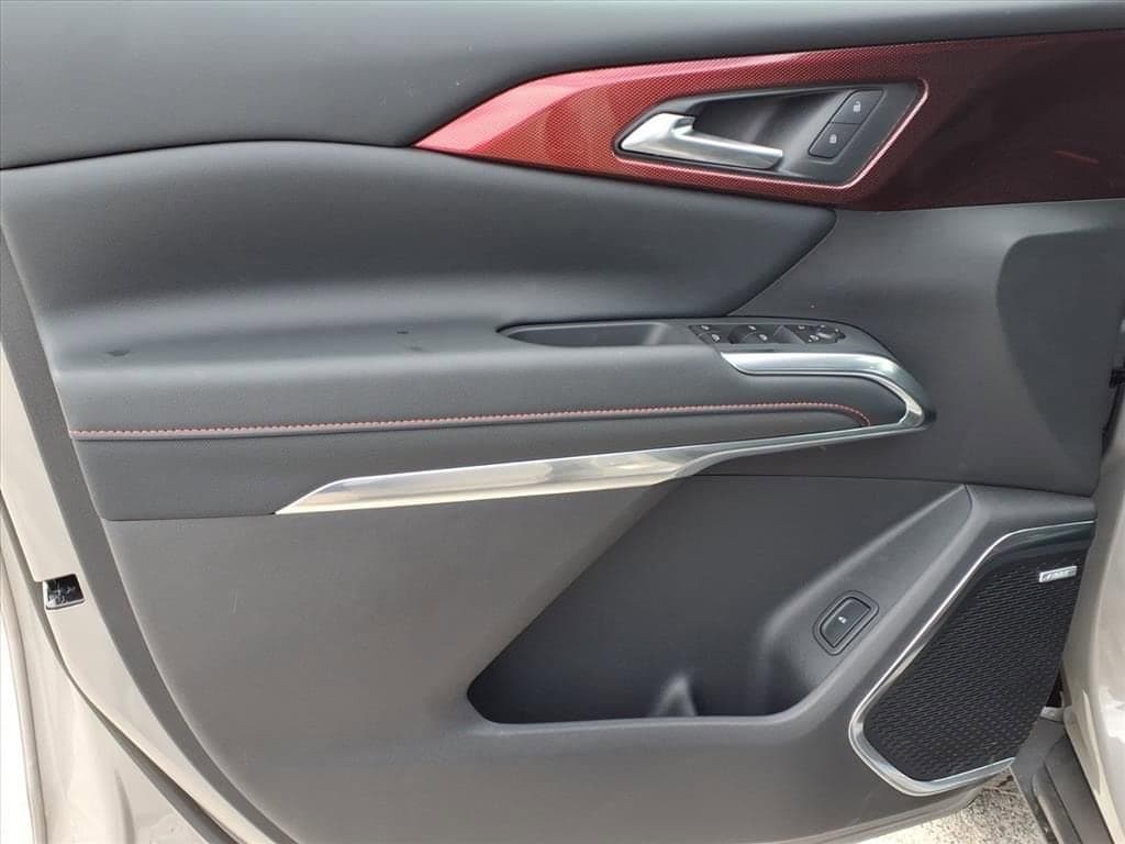 2026 Chevrolet Traverse - Image 13