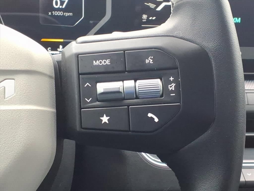 2025 Kia K4 - Image 32