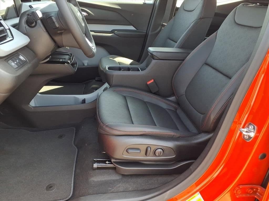 2027 Chevrolet Bolt - Image 14