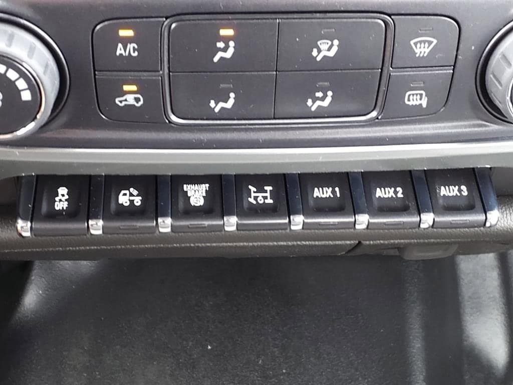 2024 Chevrolet Silverado 5500 HD - Image 13