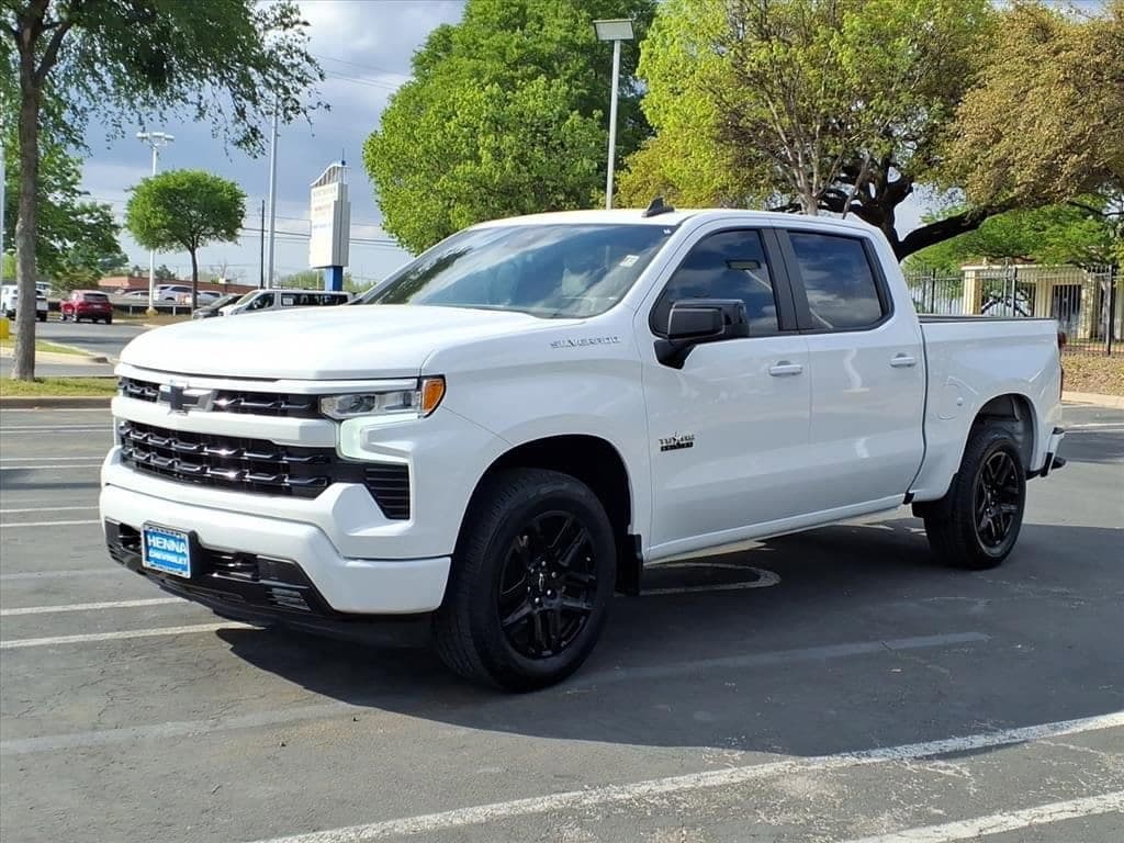 2022 Chevrolet Silverado 1500 - Image 4