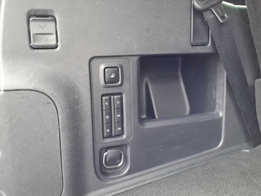 2025 Ford Expedition - Image 13