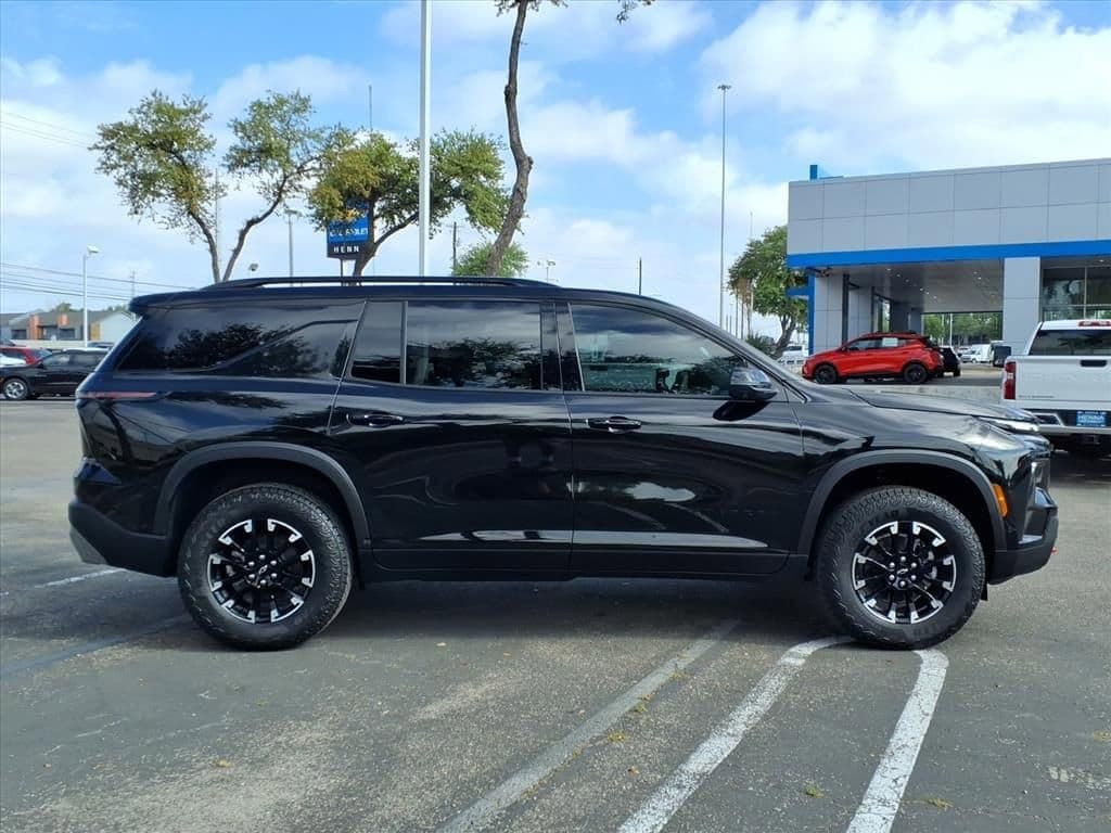 2026 Chevrolet Traverse - Image 5