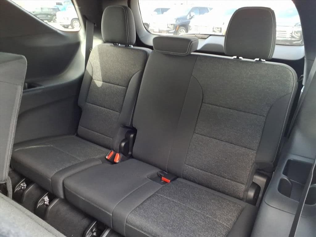 2026 Chevrolet Traverse - Image 15