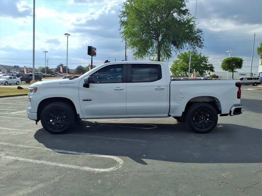 2022 Chevrolet Silverado 1500 - Image 5