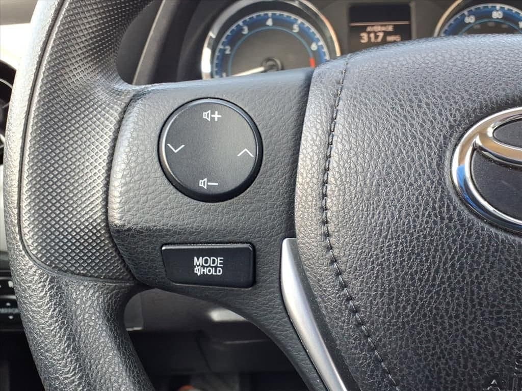 2019 Toyota Corolla - Image 28