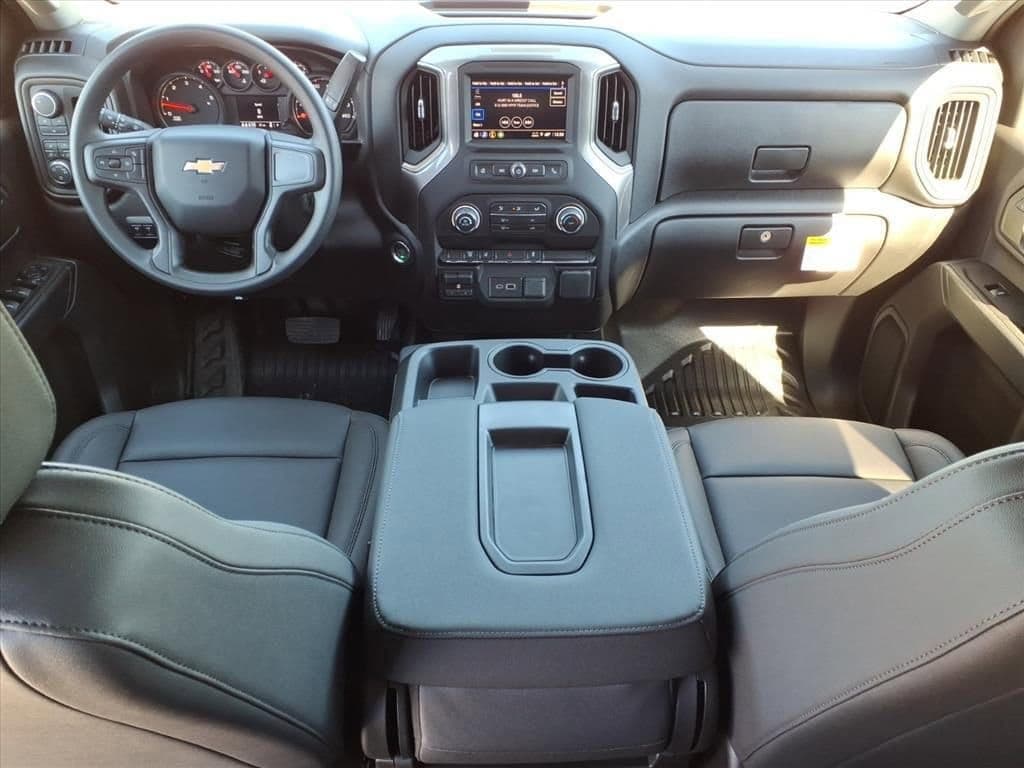 2026 Chevrolet Silverado 3500 HD Chassis Cab - Image 18