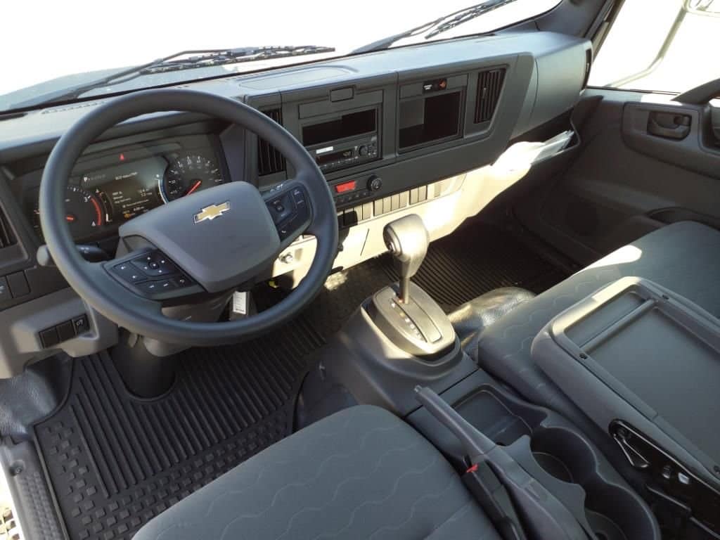 2025 Chevrolet Low Cab Forward 5500 XD - Image 7