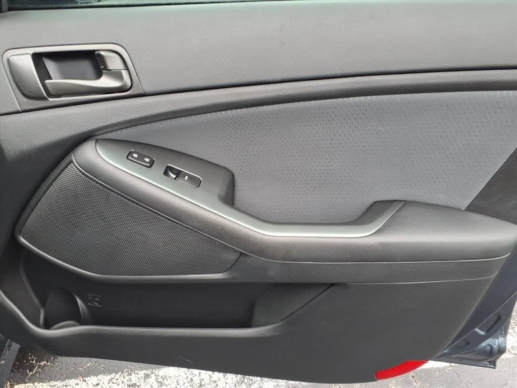 2015 Kia Optima - Image 11
