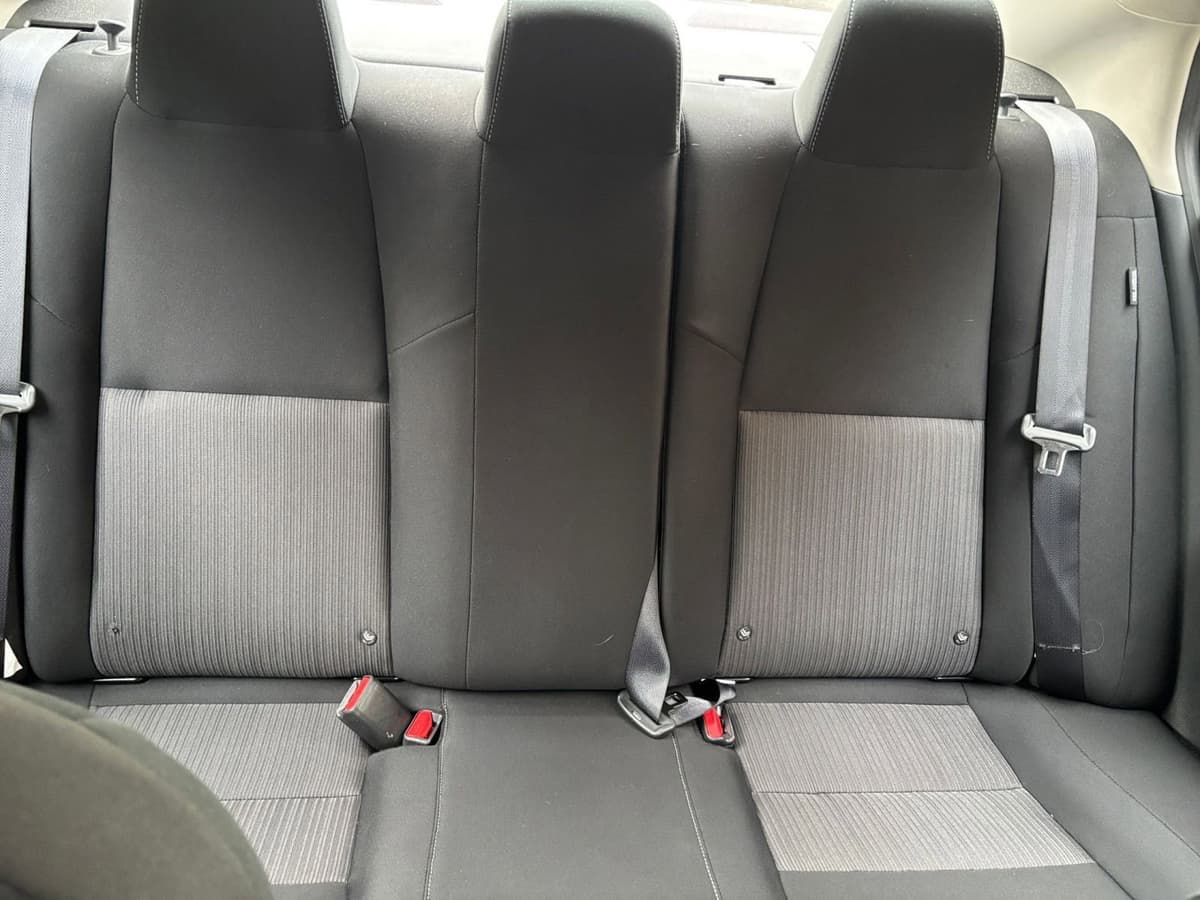 2025 Nissan Sentra - Image 33